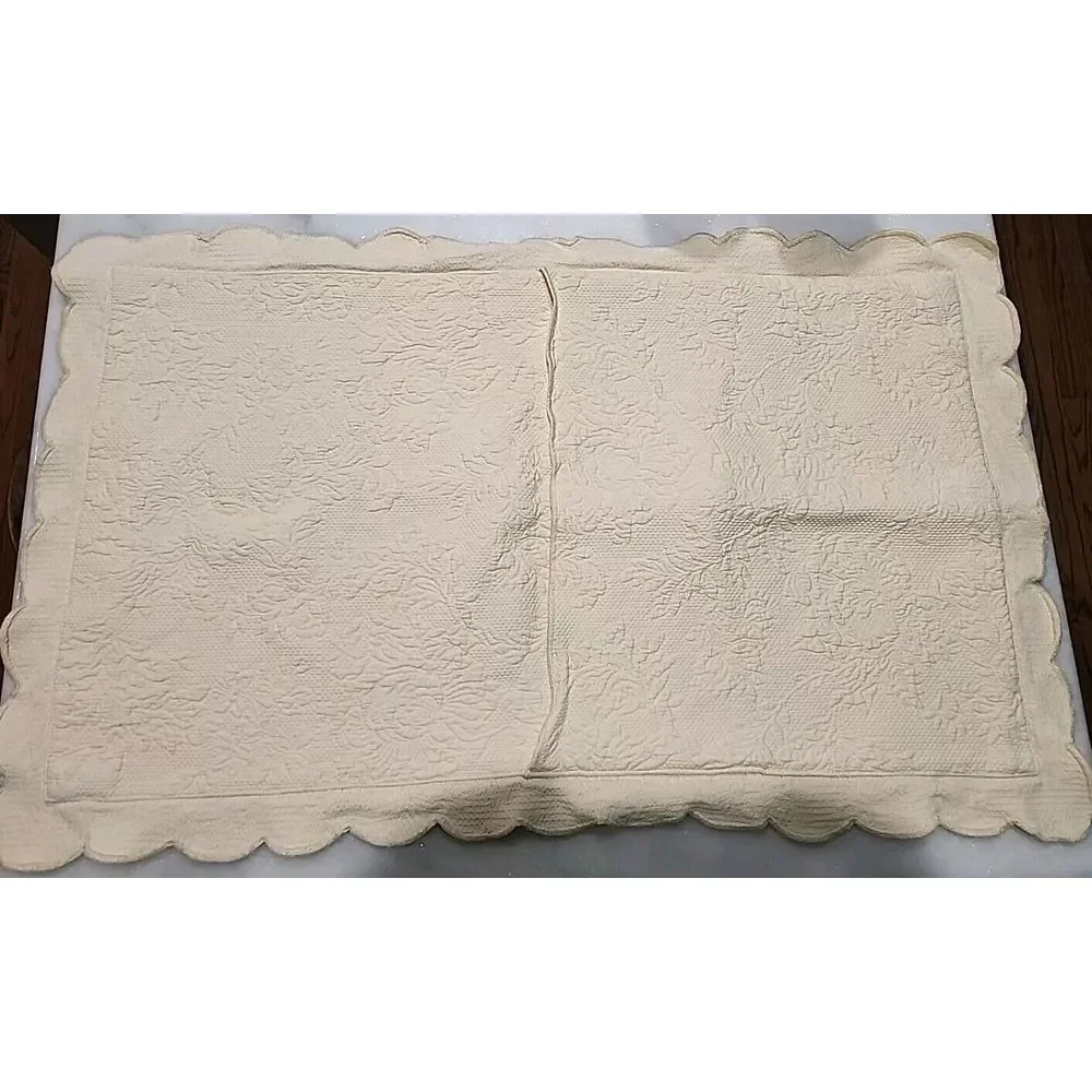 Vintage 100% Cotton PALE YELLOW MATELASSE KING SHAMS 21